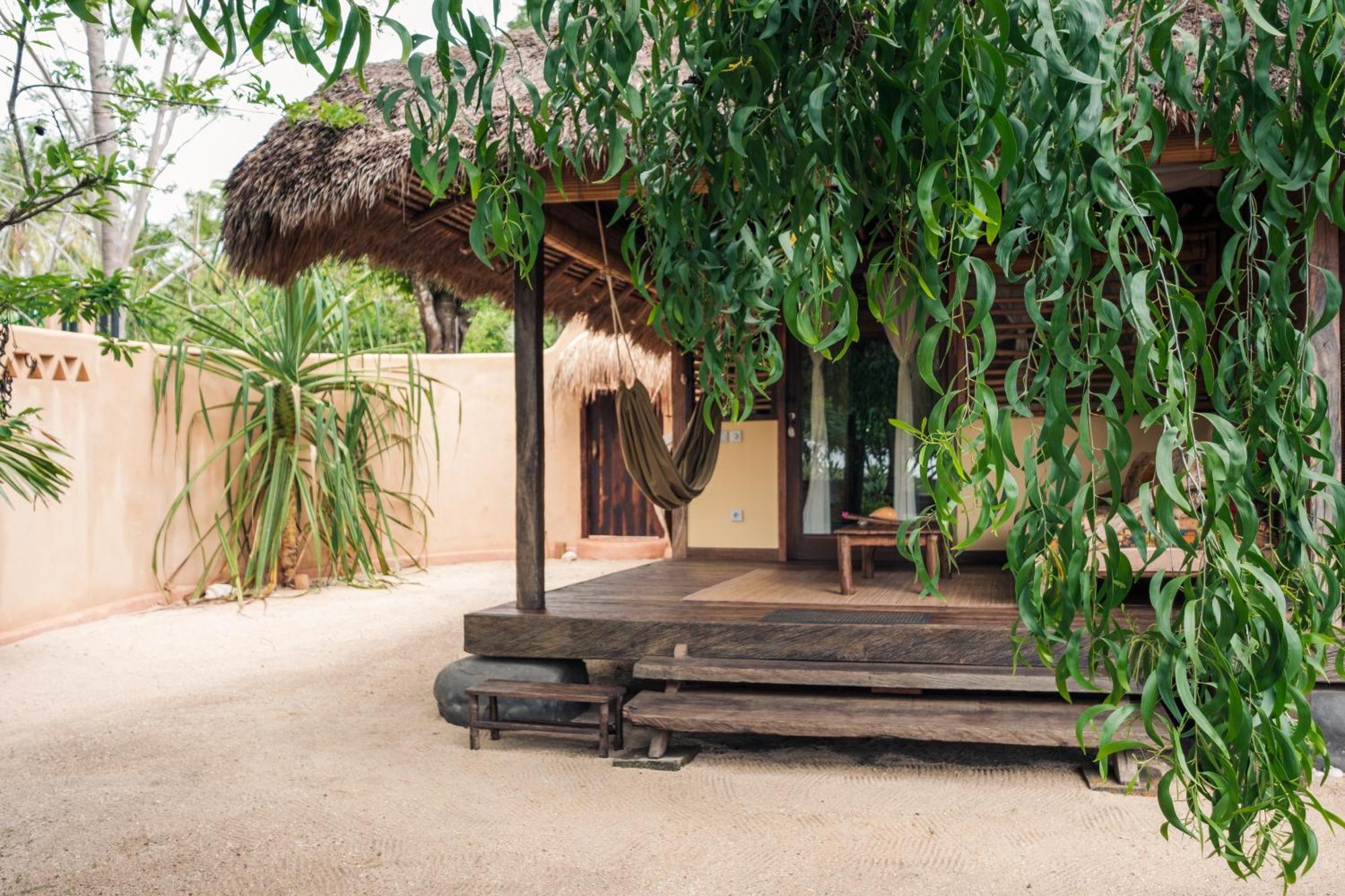 Gili Asahan Eco Lodge & Restaurant Exterior photo